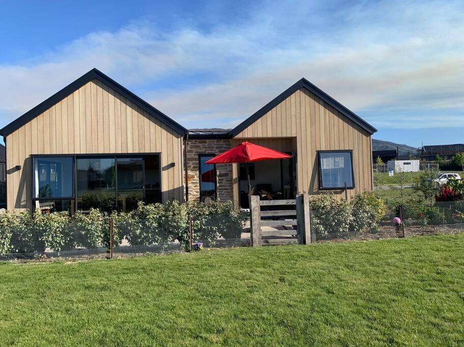 Villa Alpine Abode Wanaka Exterior foto